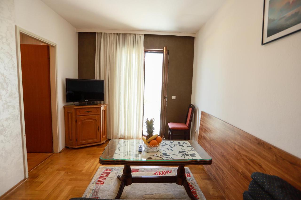 Apartments Cebra Herceg Novi Esterno foto