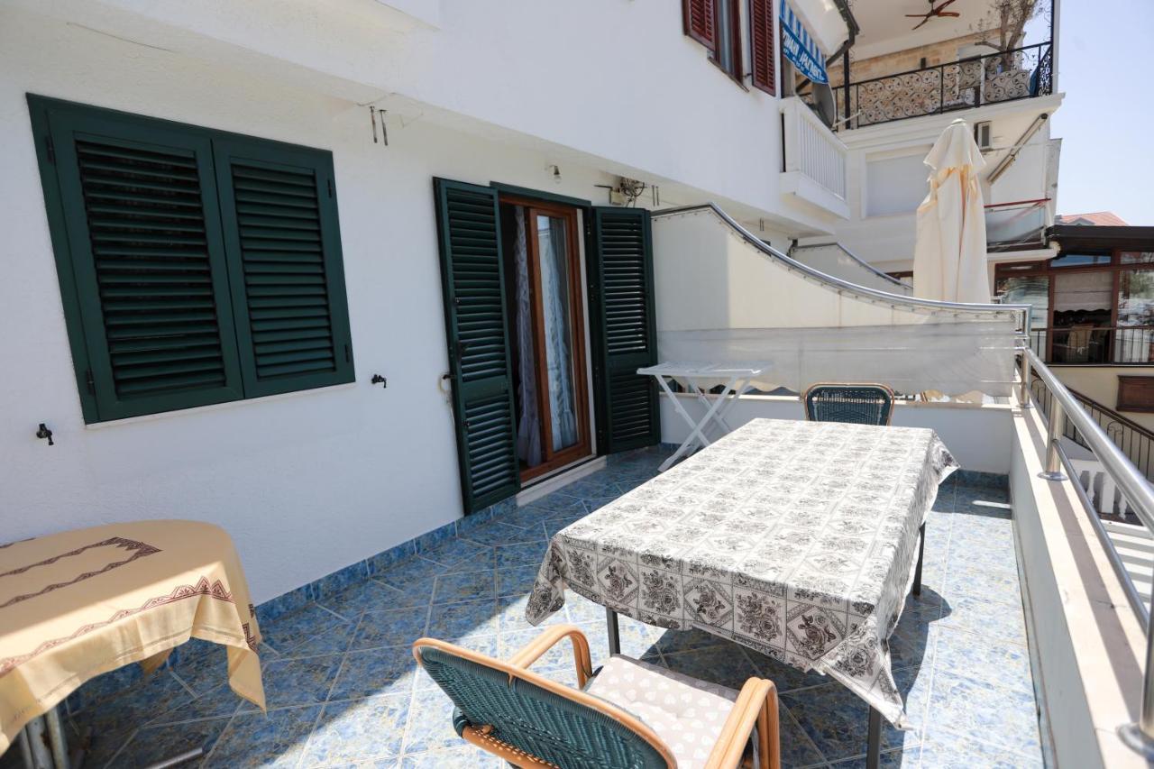 Apartments Cebra Herceg Novi Esterno foto