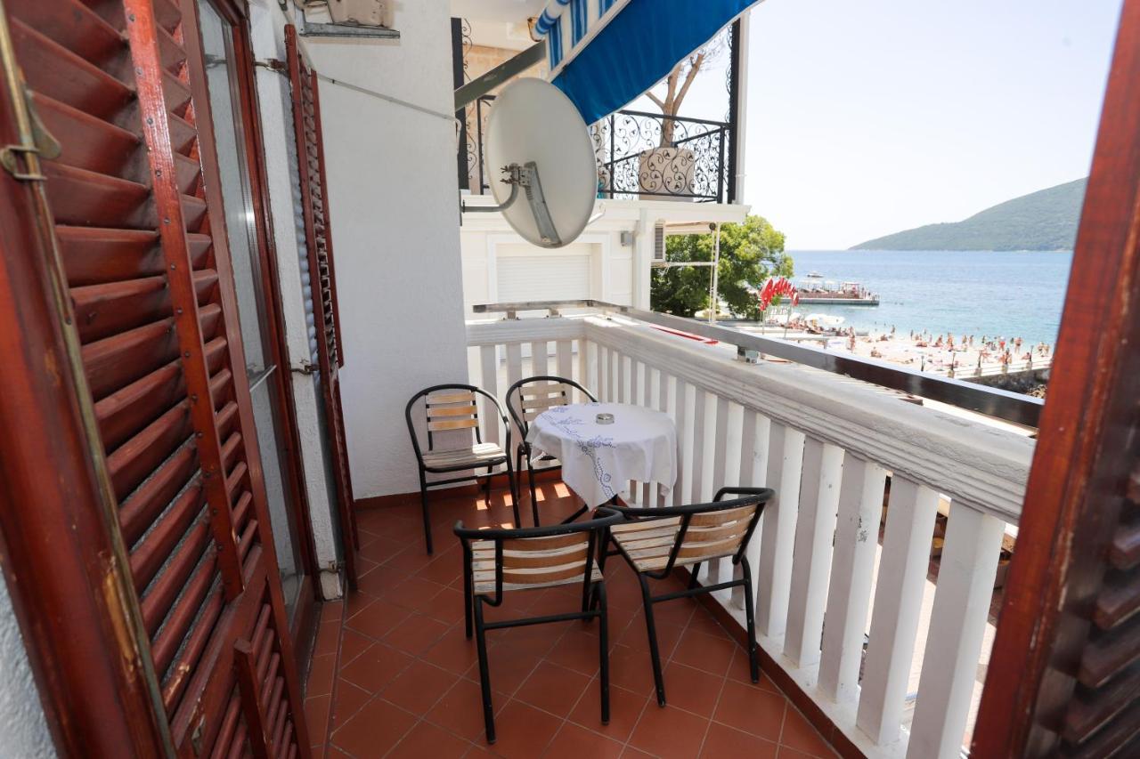 Apartments Cebra Herceg Novi Esterno foto