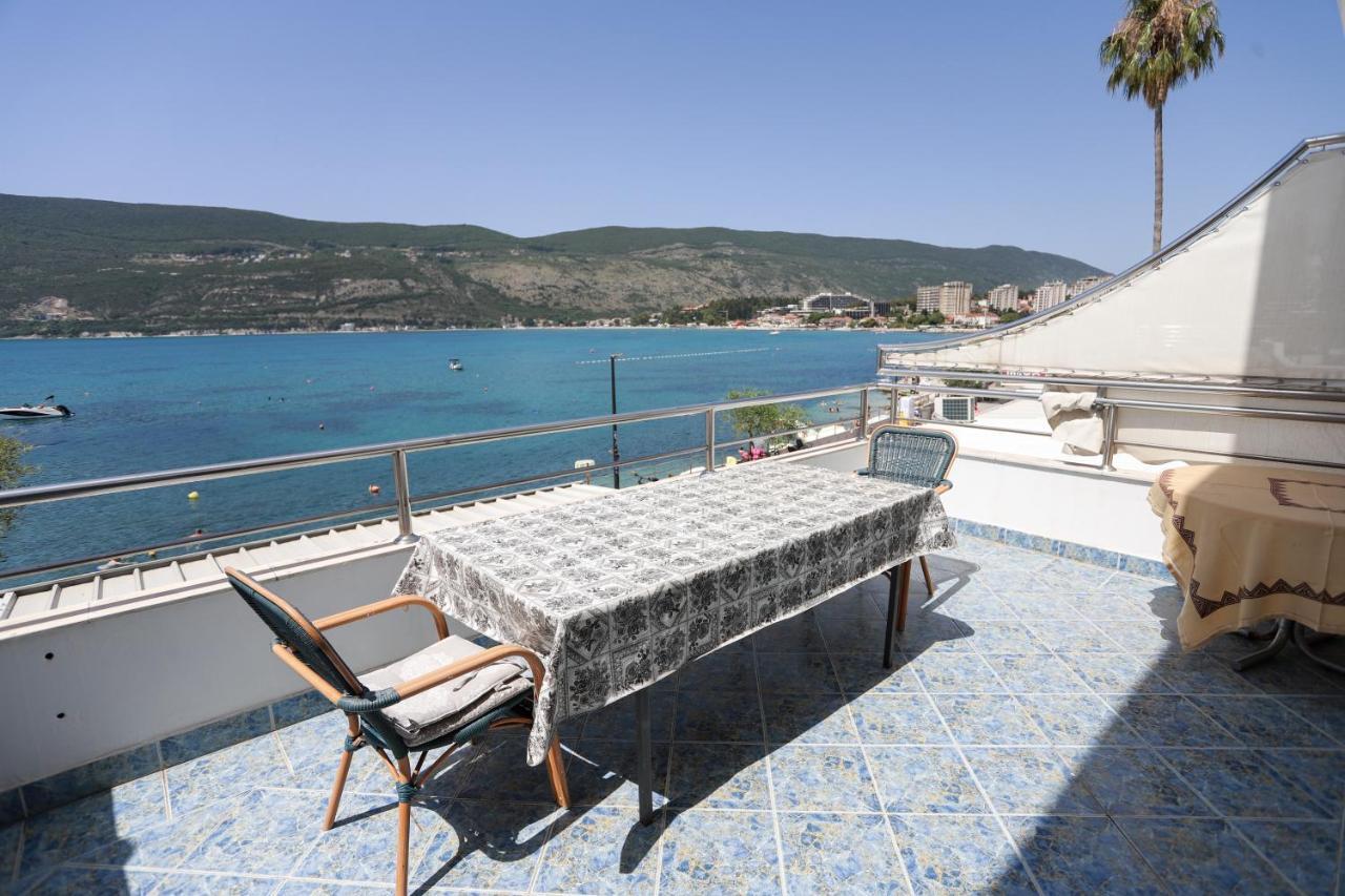 Apartments Cebra Herceg Novi Esterno foto