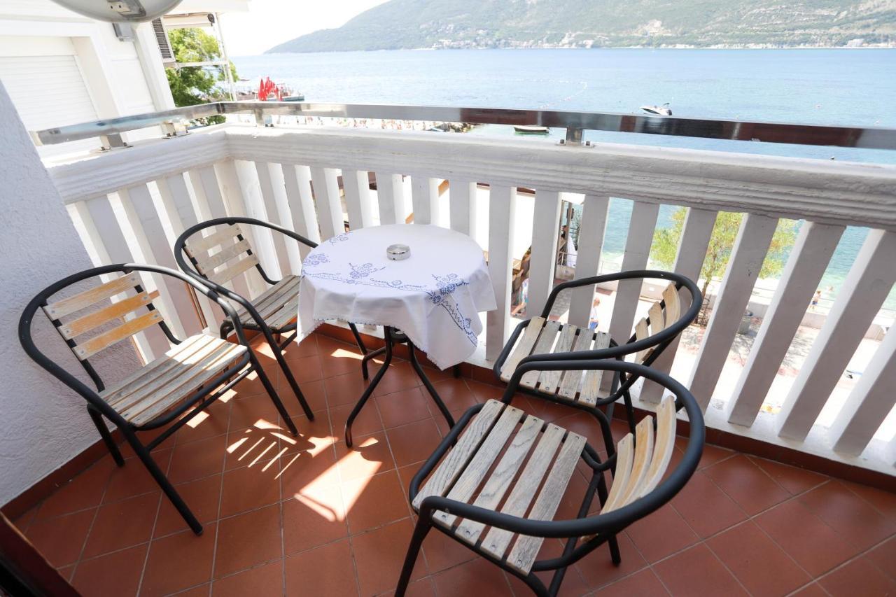 Apartments Cebra Herceg Novi Esterno foto