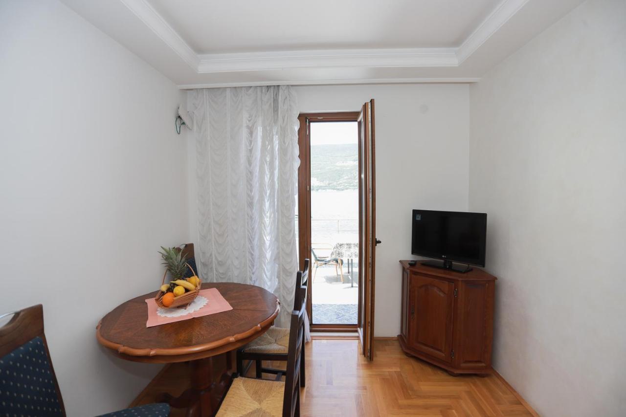 Apartments Cebra Herceg Novi Esterno foto
